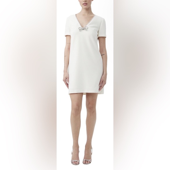 NWT Trina Turk Obelle V-Neck Short Sleeve Mini Shift Dress - Winter White